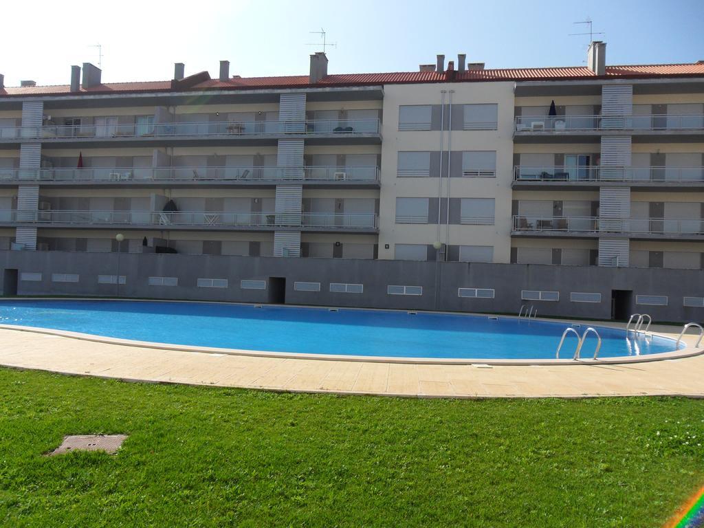 Alojamentos Campo & Mar - T1 Com Piscina ساو مارتينهو دو بورتو المظهر الخارجي الصورة