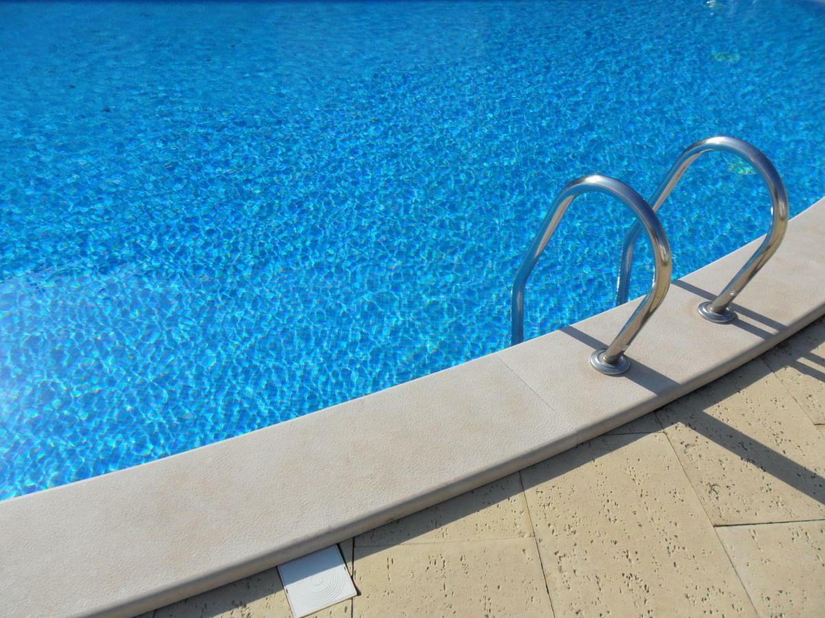 Alojamentos Campo & Mar - T1 Com Piscina ساو مارتينهو دو بورتو المظهر الخارجي الصورة